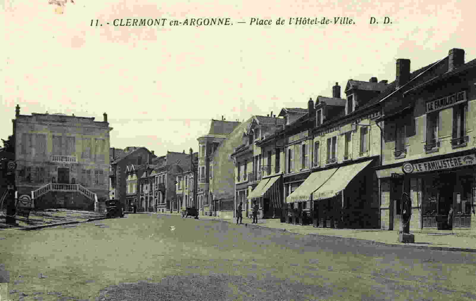 CLERMONT-EN-ARGONNE - Place De L'Hôtel De Ville - Clermont En Argonne