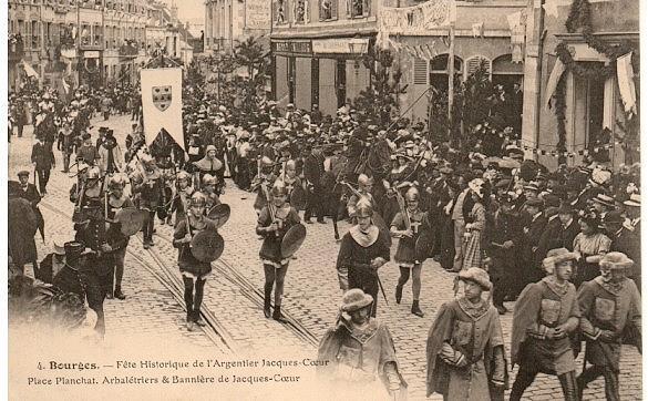 BOURGES (18) BELLE CPA FETE HISTORIQUE ARGENTIER JACQUES COEUR - Argent-sur-Sauldre