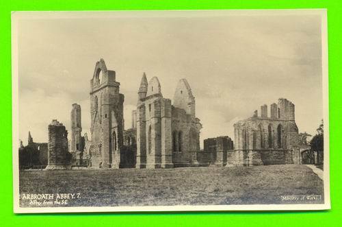 SCOTLAND - ARBROATH ABBEY - ABBEY FROM THE S.E. - MINISTRY OF WORKS - GUARANTEED REAL PHOTO - - Angus