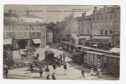 01-PONT-DE-VAUX-PLACE JOUBERT:ARRIVEE DES TRAMWAYS. - Pont-de-Vaux