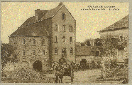 CPA MOULIN A ENTRAMMES EN GROS PLAN - Molinos De Agua