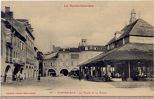 MONTREJEAU   PLACE DE LA HALLE - Montréjeau