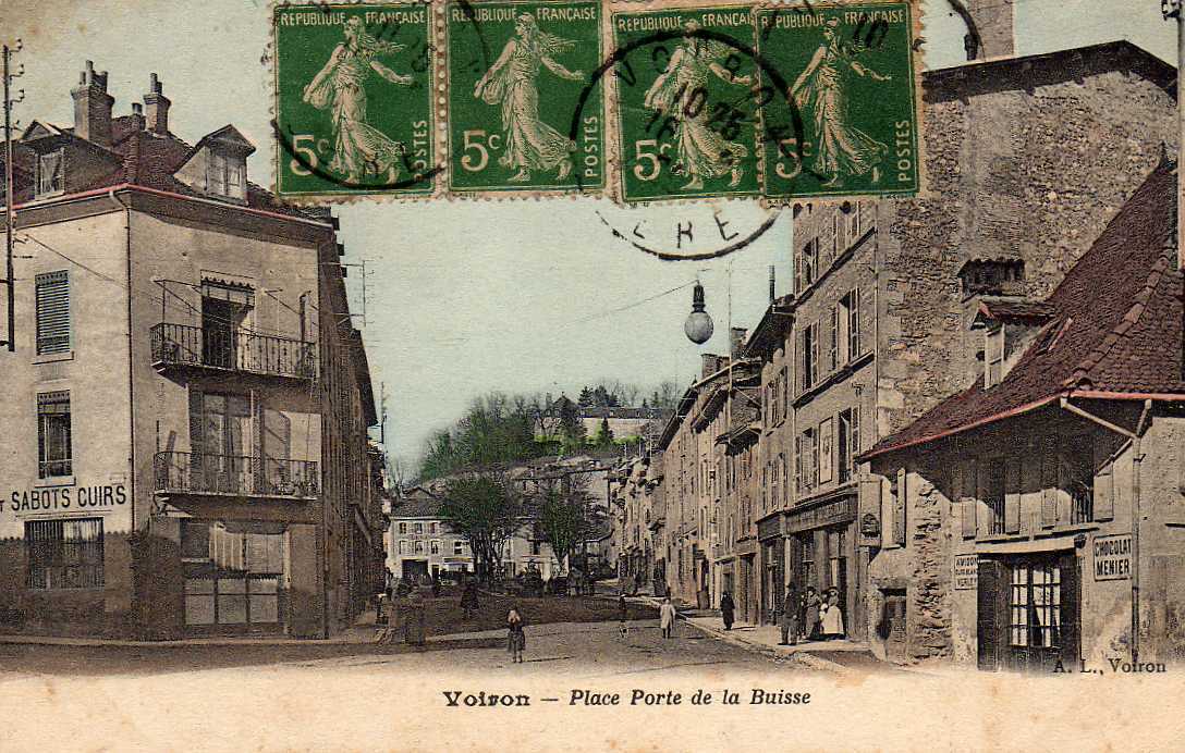 38 VOIRON Place Porte De La Buisse, Animée, Commerces, Colorisée, Ed AL, 1920 - Voiron