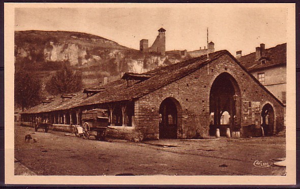 ISERE - Cremieu - Les Halles - Crémieu