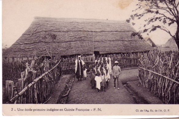 - GUINEE - ECOLE PRIMAIRE INDIGENE - ILLUSTREE - Guinea Francese