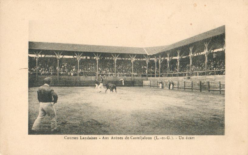 47 - CASTELJALOUX: Aux Arènes. Un écart. - Casteljaloux