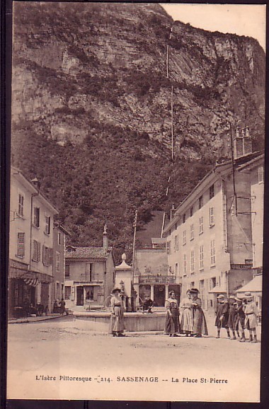 ISERE - Sassenage - La Place St Pierre - Sassenage