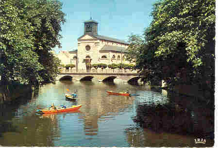 Nismes L´Eglise Et Le Pont Sur L´Eau Noire - Viroinval