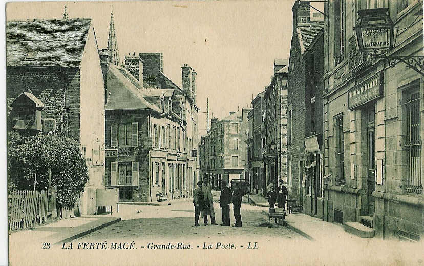 LA FERTE-MACE - Grande Rue - La Poste. - La Ferte Mace