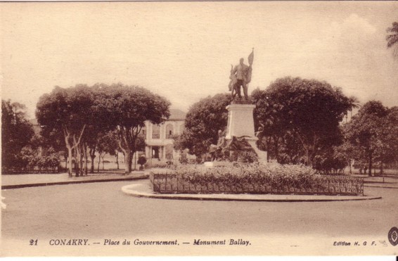 - GUINEE - CONAKRY - PLACE DU GOUVERNEMENT - French Guinea