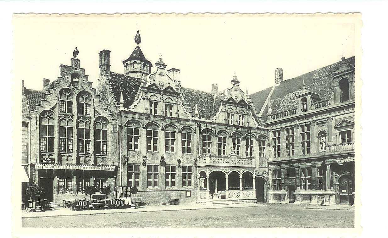 VEURNE - Stadhuis / Hôtel De Ville - Veurne