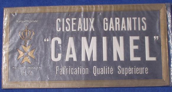 Publicité Cartonnée "CAMINEL" Ciseaux - Plaques En Carton