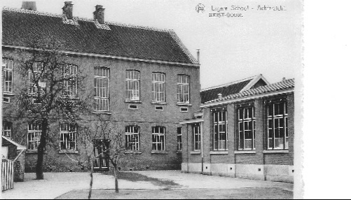 Heist-op-den-Berg   Heist-Goor    Lagere School - Achterzicht. - Heist-op-den-Berg