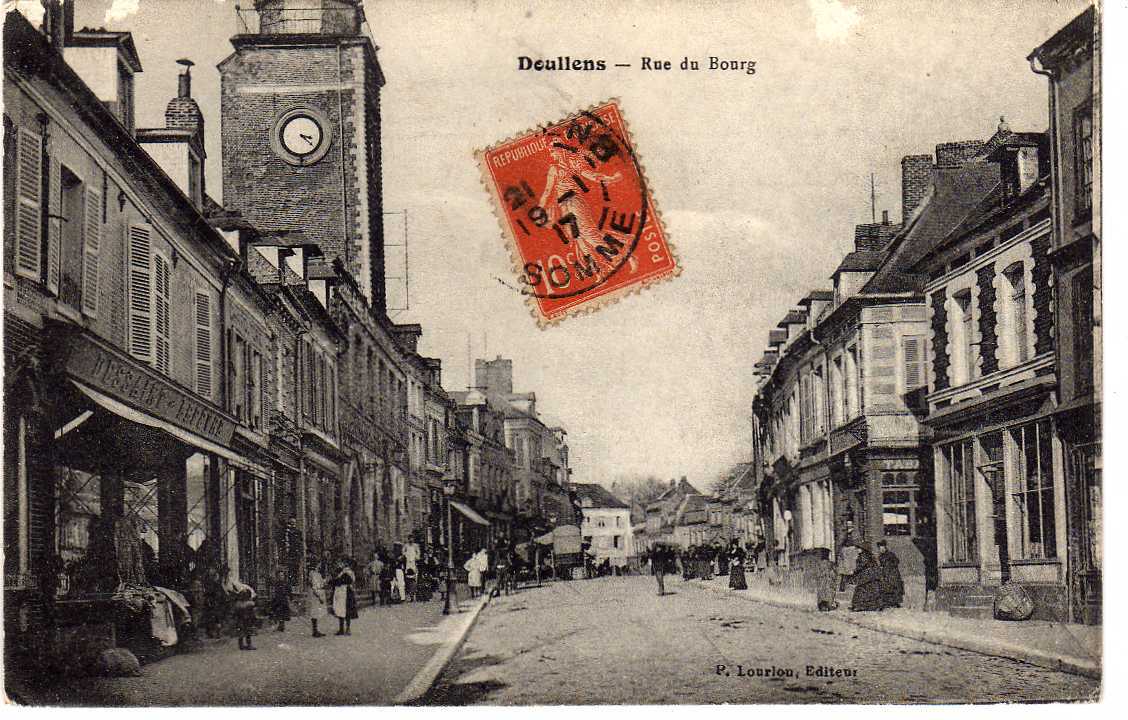 80 DOULLENS Rue Du Bourg, Animée, Commerces "Mercerie Dessaint Lefevre", Ed Lourion, 1917 - Doullens