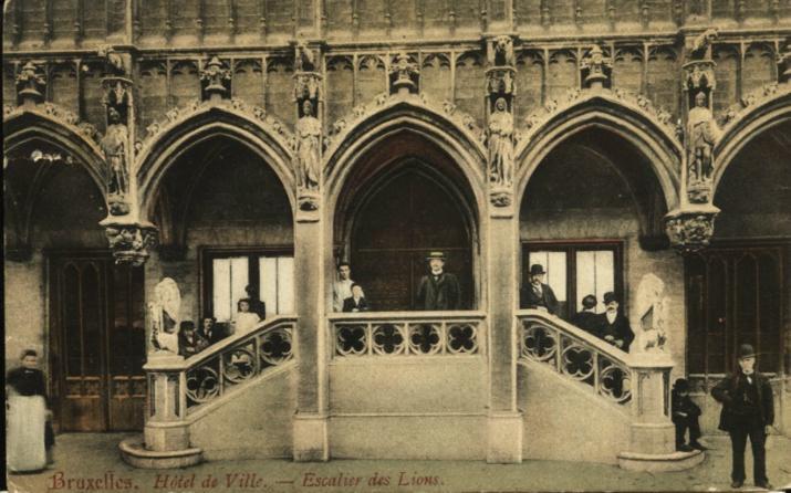 Bruxelles - Hôtel De Ville -Escalier Des Lions ( Animée ) -1906 - Altri & Non Classificati