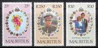 Mauritius Yvertn° 528-30 *** MNH  Mariage Royal Prince Charles Et Lady Diana - Mauritius (1968-...)