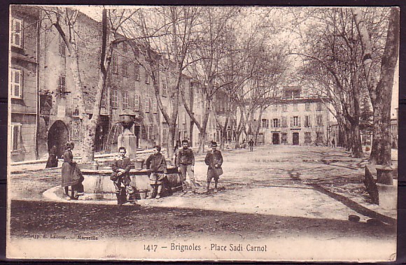 VAR - Brignoles - Place Sadi Carnot - Brignoles