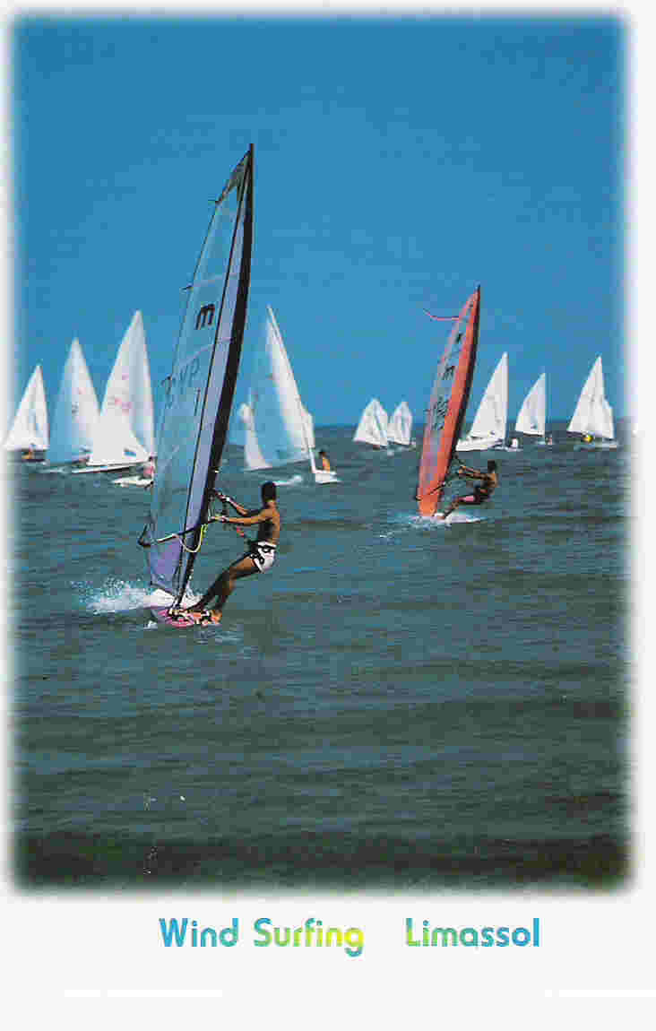 Entier Carte Postale De Chypre (specimen) Sur Bateaux à Voile Et Planche à Voile, Wind Surfing - Segeln