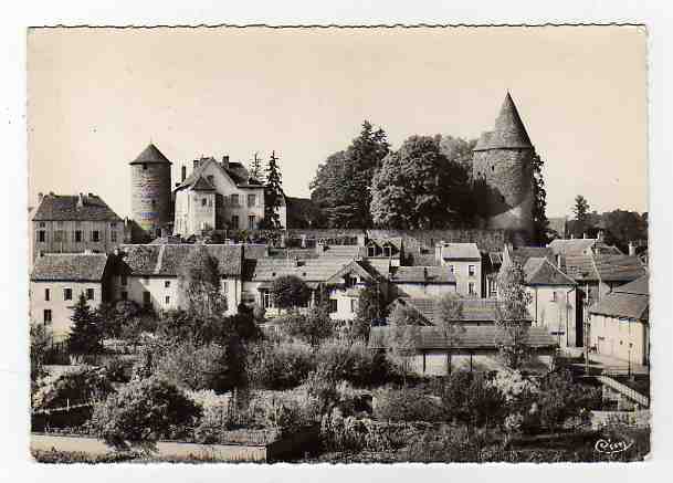 JJ 71937 Charolles Vue Du Village Et Chateau N° 114 - Charolles