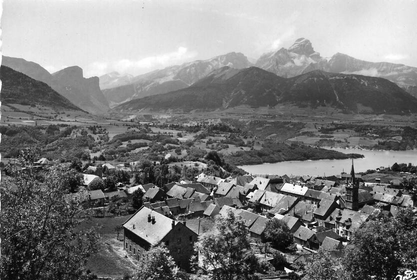 CORPS  -   Vue Générale, Le Lac Du Sautet Et L'Obiou (carte Noir Et Blanc Des Années 50/60 - Corps