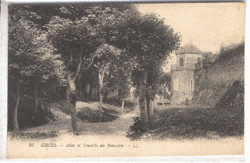 C2614-GISORS-allée Et Tourelle Du Benneton - Gisors