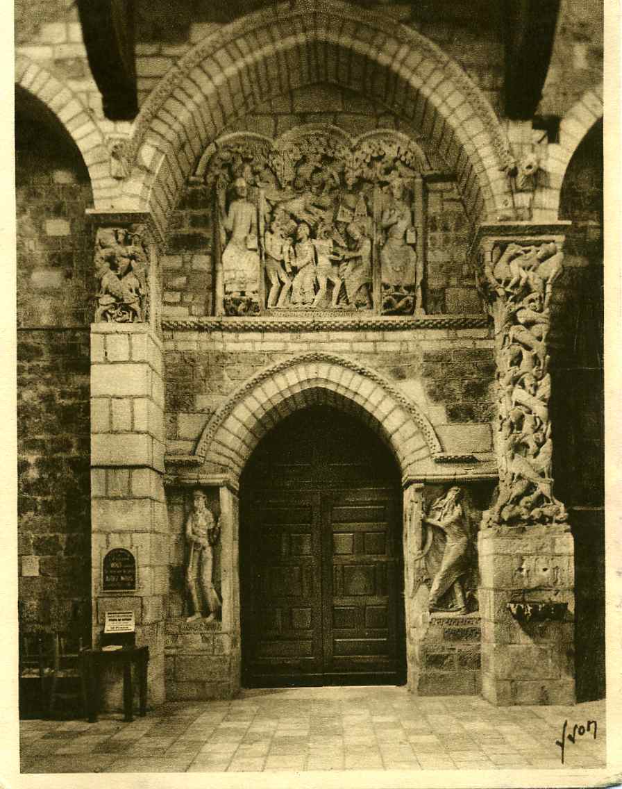 46 - SOUILLAC - PORTAIL Interieur De L'EGLISE - Publicité MEDICALE HORMANTOXONE - Souillac