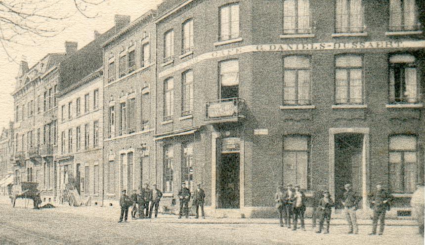 Hasselt: Statiestraat Met Café Daniels-Dusaert - Hasselt