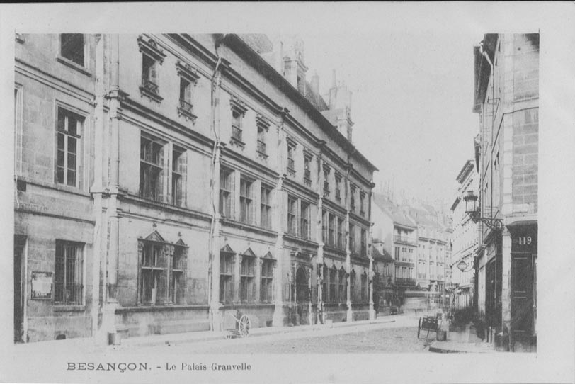 25 Besançon La Place Granvelle  Belle Carte De Rue - Besancon