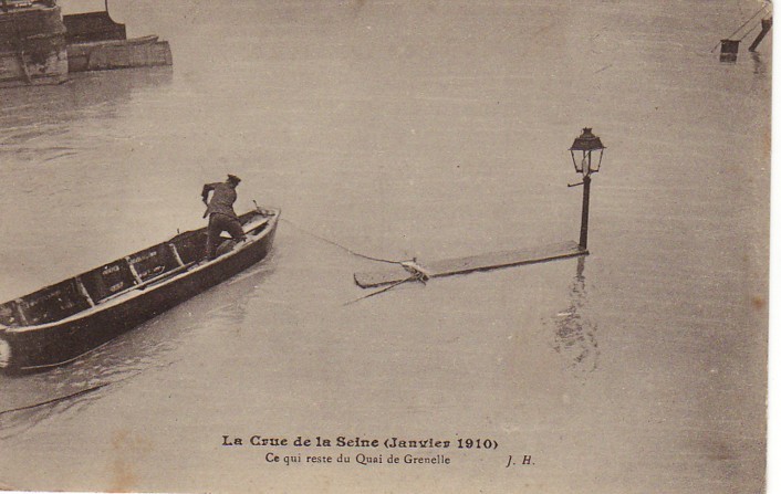 75 PARIS "Crue De La Seine (Janvier 1910)" Ce Qui Reste Du Quai De Grenelle - Floods