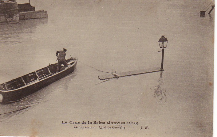 75 PARIS "Crue De La Seine (Janvier 1910)" Ce Qui Reste Du Quai De Grenelle - Überschwemmungen