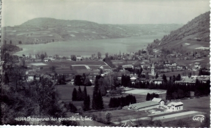 Charavines  Vue Generale Et Le Lac - Charavines