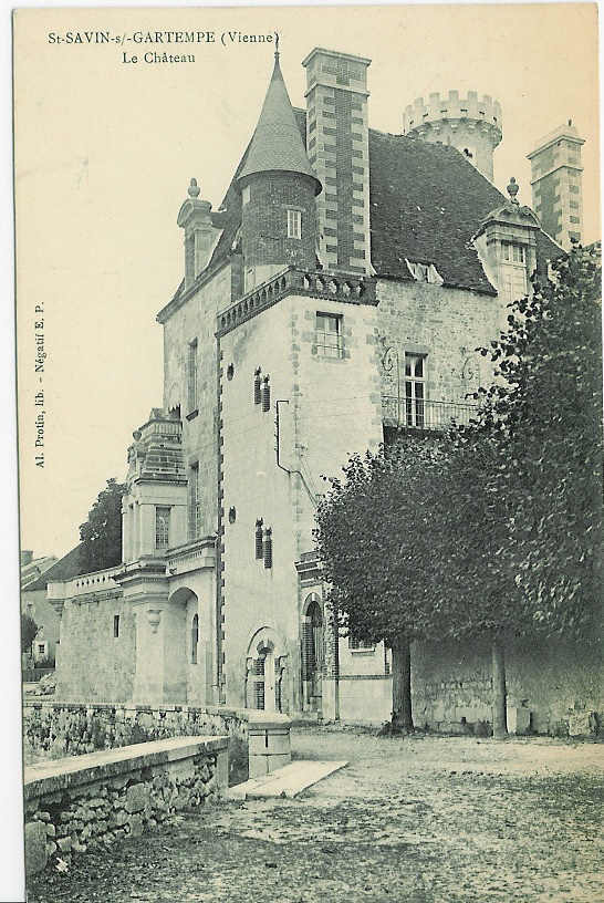 SAINT-SAVIN - Le Château. - Saint Savin