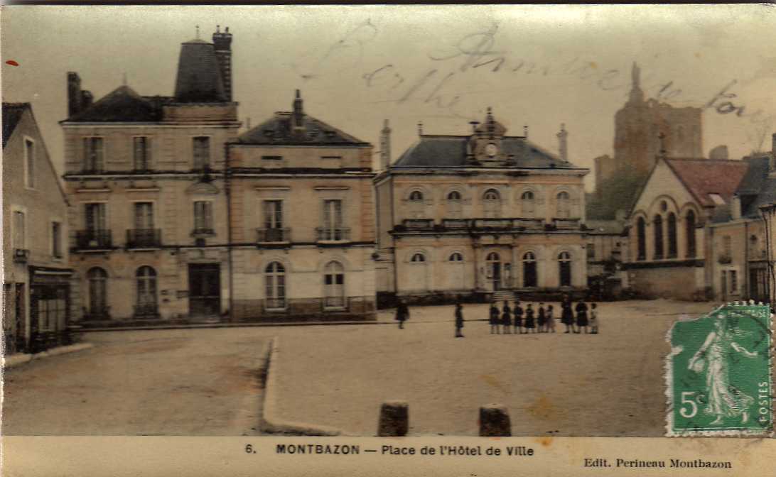 37 MONTBAZON Place De L' Hotel De Ville, Animée, Carte Glacée, Colorisée, Ed Perineau 6, 1908 - Montbazon