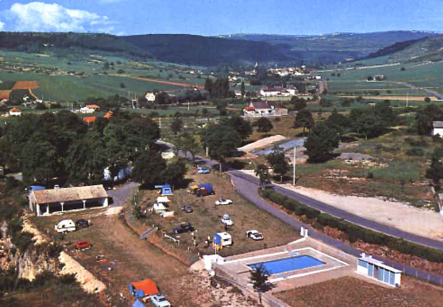 Cpsm Meursault (21, Côtes D´Or) Vue, Piscine, Camping - Meursault