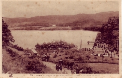 Bassin Et Digue De St Ferreol  Un Jour De Fete - Saint Ferreol