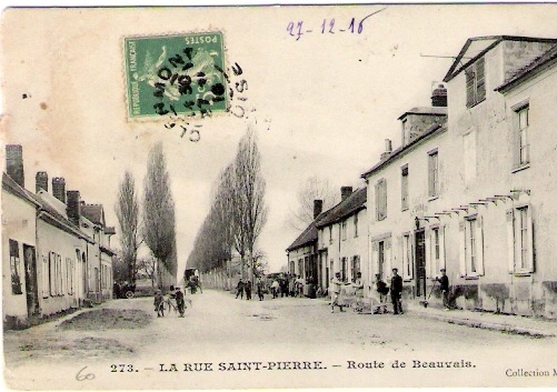 60  CLERMONT  La Rue Saint Pierre  Route De Beauvais  Animée            N°1148 - Clermont