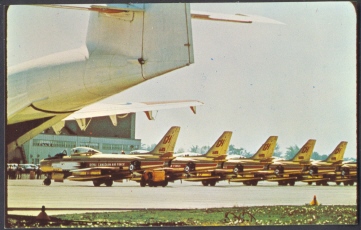 Planes: Golden Hawks - R.C.A.F. Day In Canada - Demonstraties