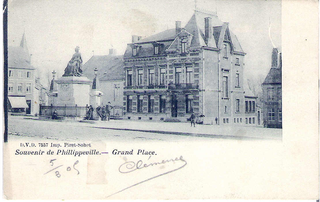 Philippeville - Grand Place - Philippeville