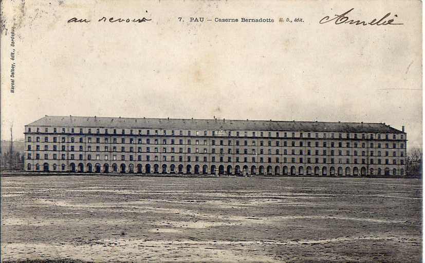 PAU--1905--Caserne Bernadotte  N°7 Par éd M.Delboy--CARTE PRECURSEUR-- - Pau