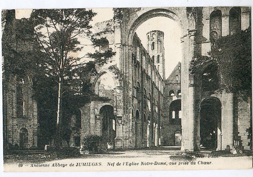 76 - JUMIEGES. Ancienne Abbaye De Jumièges. Nef De L'Eglise Notre-Dame, Vue Prise Du Choeur. - Jumieges