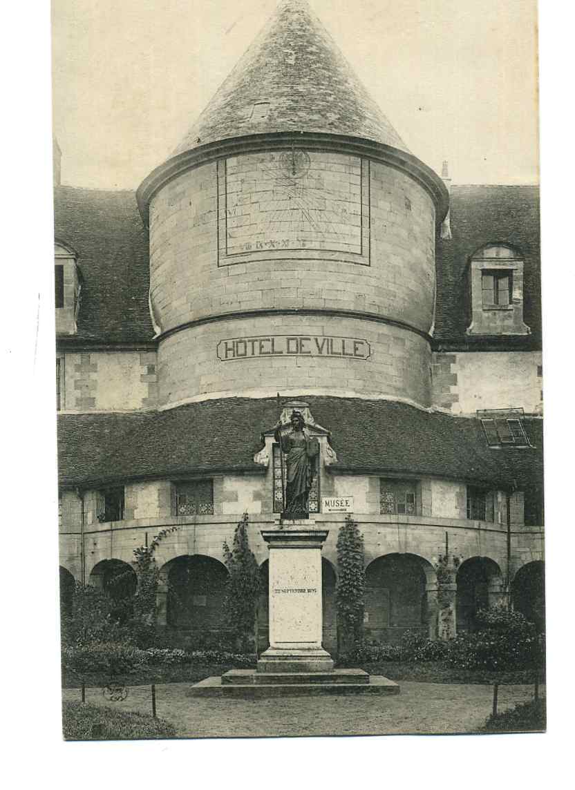 27-GISORS - Hotel De Ville - Ancien Couvent - N°18 - Précurseur - Gisors