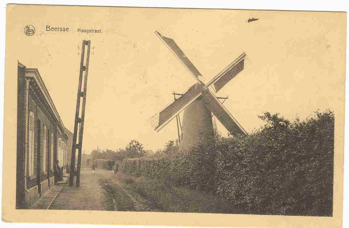 BEERSSE - HOOGSTRAAT   ZICHT OP MOLEN - Beerse