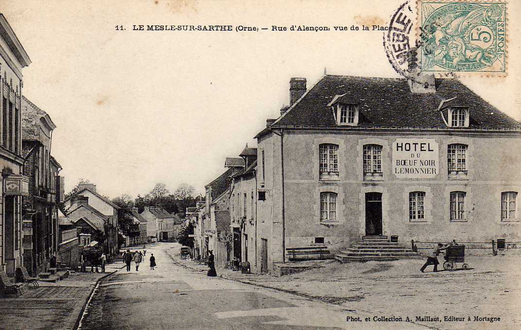 61 LE MESLE SUR SARTHE Rue D' Alençon, Hotel Du Boeuf Noir, Animée, Ed Maillaut 11n 190? - Le Mêle-sur-Sarthe