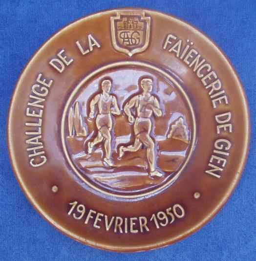 Cendrier - Vide Poche "CHALLENGE FAIENCERIE GIEN" 1950 - Portacenere