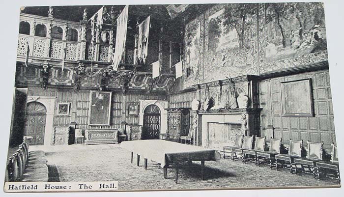 HATFIELD HOUSE - THE HALL - CIRCULEÉ. - Hertfordshire