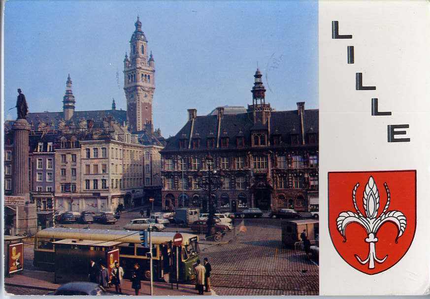 LILLE--1968--Grand-place (Citroen DS,pub Bière Pélican,animation 1er Plan),cm N°1 Par éd De L´Europe - Lille