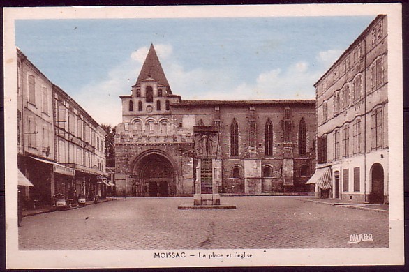 TARN ET GARONNE - Moissac - La Place Et L'eglise - Moissac