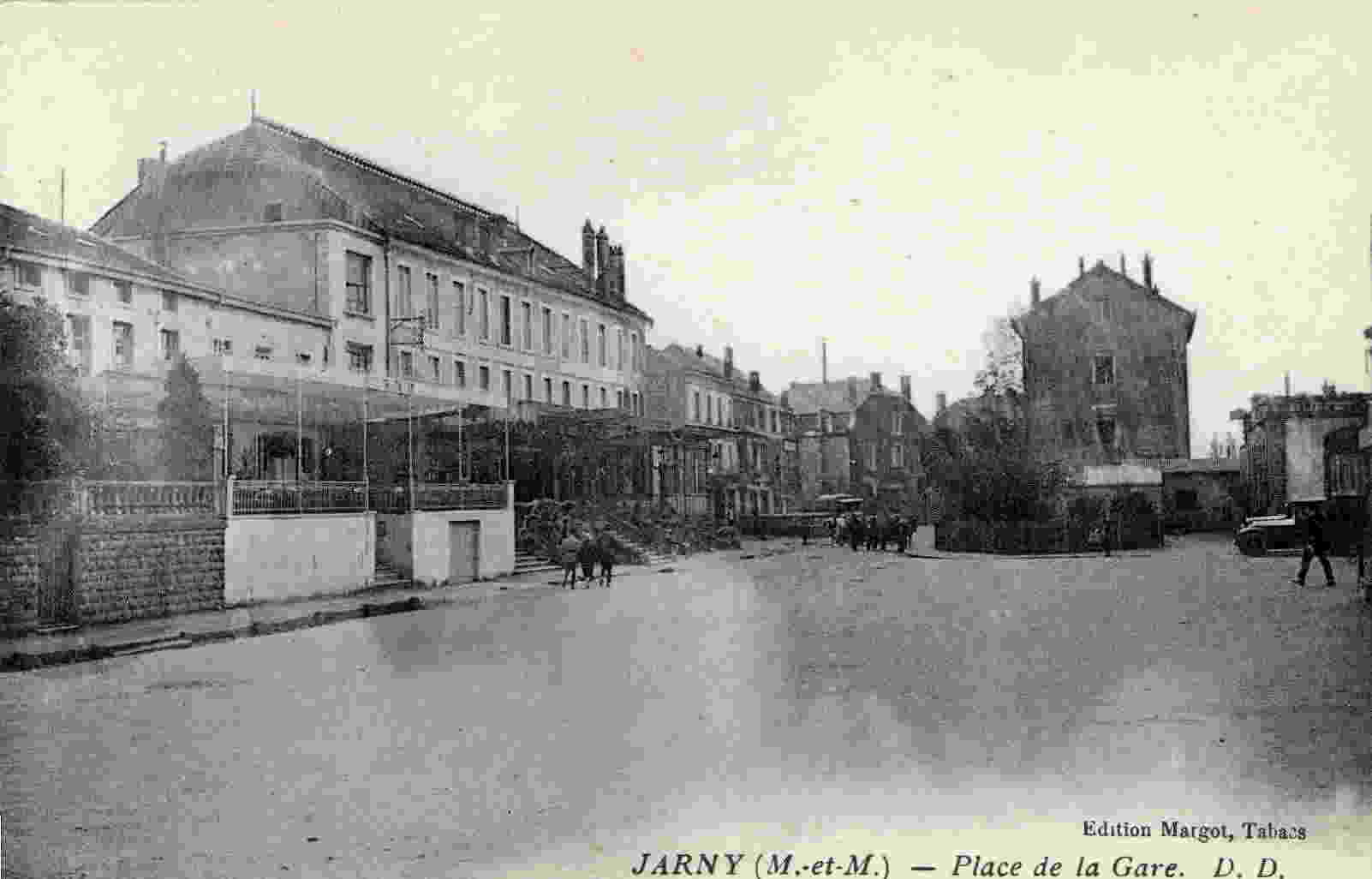 JARNY- Place De La GARE - Jarny