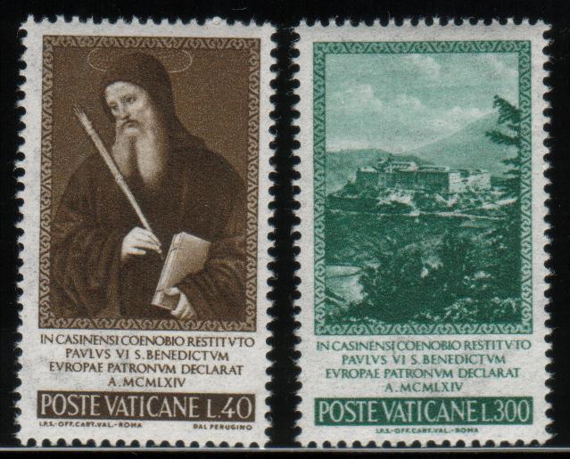 VATICAN 1965 ST BENEDICT COMMEMORATION SET OF 2 NHM MONTE CASSINO ABBEY PERUGINO VATICANE VATICANO Mountains - Unused Stamps