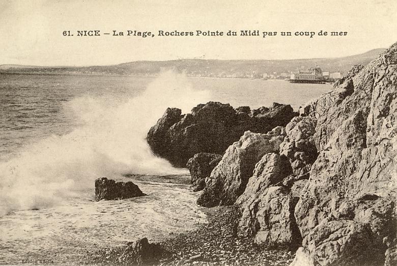 06 - Nice - La Plage, Rochers Pointe Du Midi Par Un Coup De Mer - CPA Carnet - Ed Gilletta N° 61 - Lots, Séries, Collections